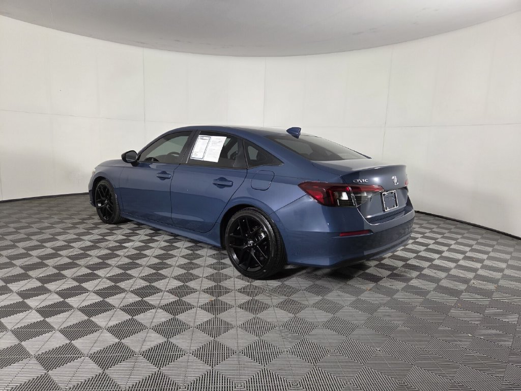 Used 2025 Honda Civic Sport image 6