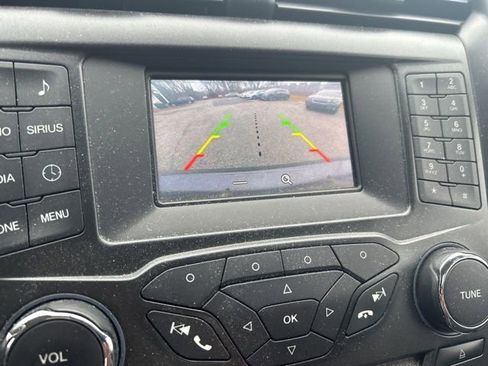 Used 2018 Ford Fusion SE w/ Equipment Group 601A image 18