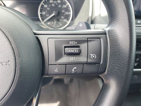 Certified 2023 Nissan Rogue S FWD image 17