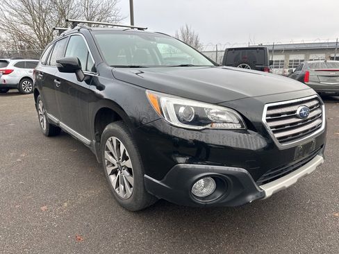 Used 2017 Subaru Outback 2.5i Touring w/ Popular Package #5A image 9
