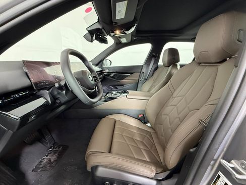 New 2025 BMW 530i xDrive image 9