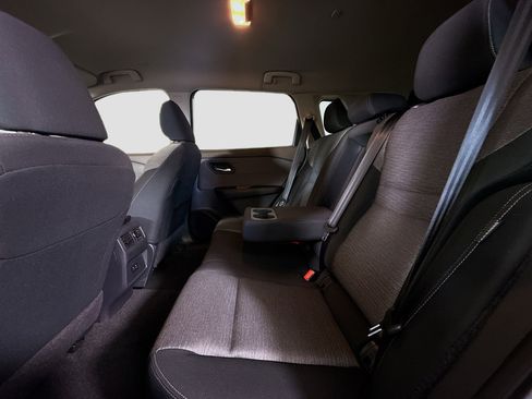 Used 2023 Nissan Rogue SV FWD image 25
