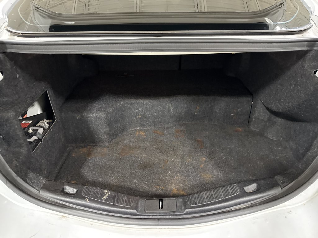 Used 2017 Ford Fusion SE FWD image 24