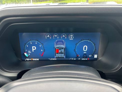 Used 2025 Ford F150 Raptor AWD/4WD image 13