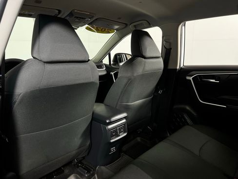 Certified 2025 Toyota RAV4 XLE image 21