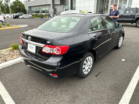 Used 2013 Toyota Corolla LE FWD image 5