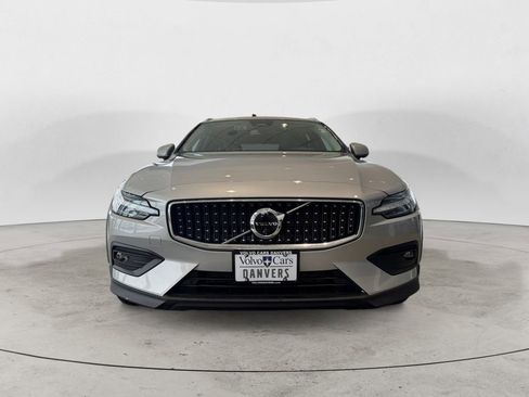 Certified 2025 Volvo V60 B5 Cross Country Plus image 26