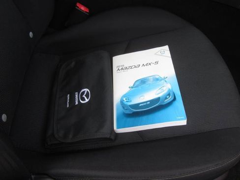 Used 2010 MAZDA MX-5 Miata Sport image 39