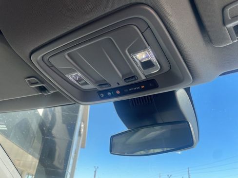 Used 2022 Chevrolet Silverado 1500 Custom image 23