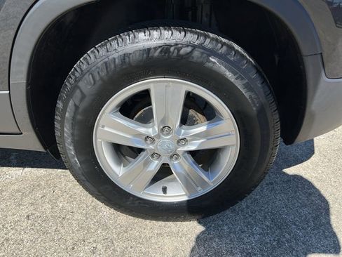 Used 2018 Chevrolet Trax LT w/ LT Convenience Package image 33