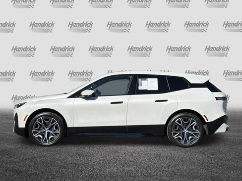 Used 2024 BMW iX xDrive50 w/ Sport Package AWD/4WD image 8