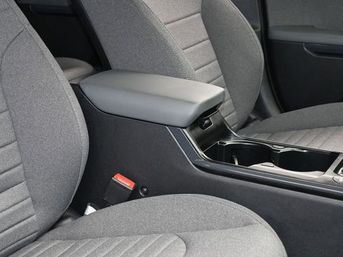 Used 2025 Kia K4 EX image 42