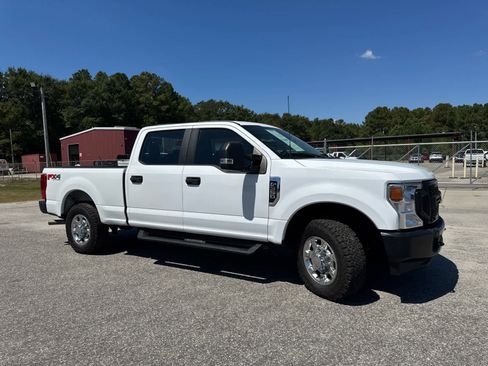 Used 2022 Ford F350 XL w/ Power Equipment Group image 9