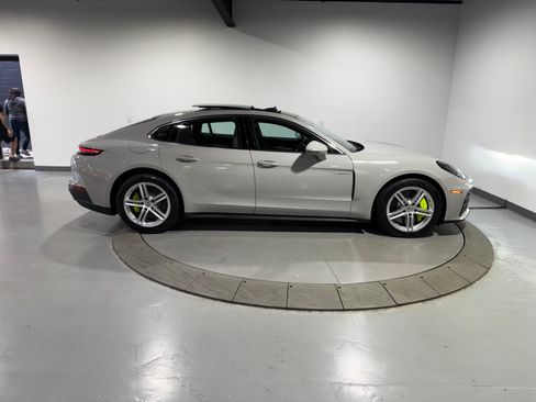 Used 2025 Porsche Panamera 4 AWD/4WD image 9
