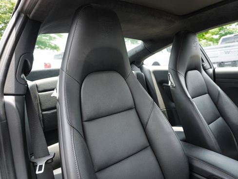Used 2019 Porsche 911 Carrera RWD image 33