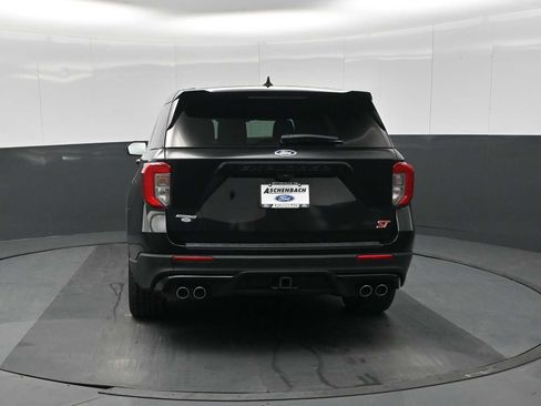 Used 2022 Ford Explorer ST w/ Equipment Group 401A image 8