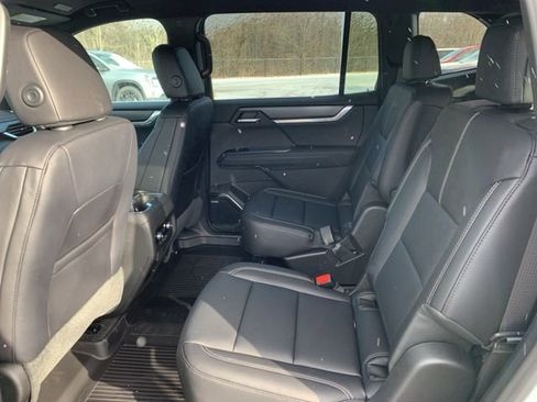 New 2026 GMC Acadia Elevation w/ Elevation Premium Package image 24