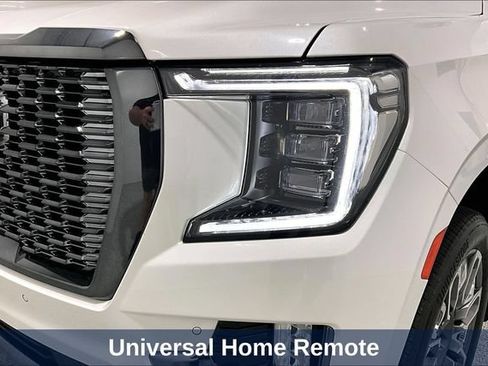 Used 2024 GMC Yukon XL Denali Ultimate AWD/4WD image 43