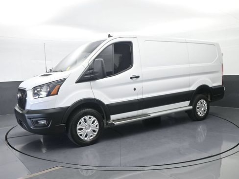 Used 2024 Ford Transit 250 Low Roof w/ Exterior Upgrade Package RWD image 2