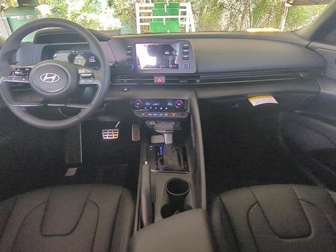 New 2026 Hyundai Elantra Sport FWD image 16