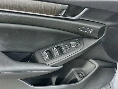 Used 2022 Honda Accord EX-L image 10