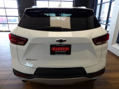 Used 2024 Chevrolet Blazer LT w/ LPO, Floor Liner Package FWD image 7