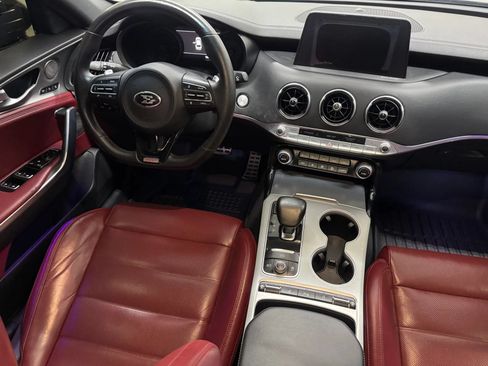 Used 2018 Kia Stinger GT2 AWD/4WD image 8