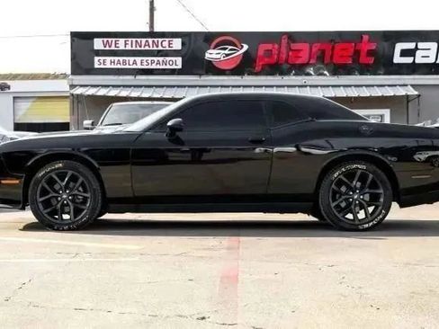 Used 2023 Dodge Challenger SXT w/ Blacktop Package image 11