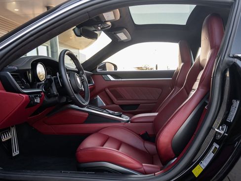 Used 2025 Porsche 911 Turbo S image 24