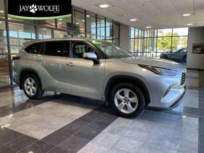 Used 2020 Toyota Highlander LE