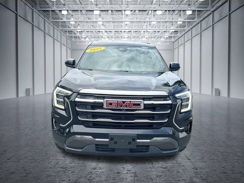 Used 2025 GMC Terrain Elevation AWD/4WD image 2