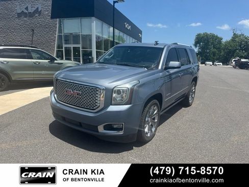 Used 2015 GMC Yukon Denali w/ Premium Package AWD/4WD image 6
