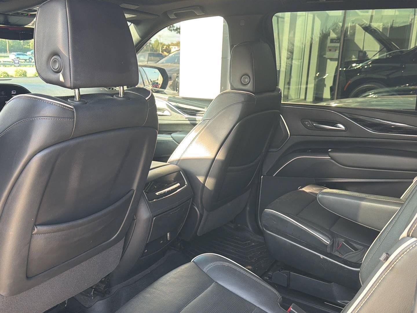 Used 2023 Cadillac Escalade ESV Sport w/ Touring Package AWD/4WD image 41