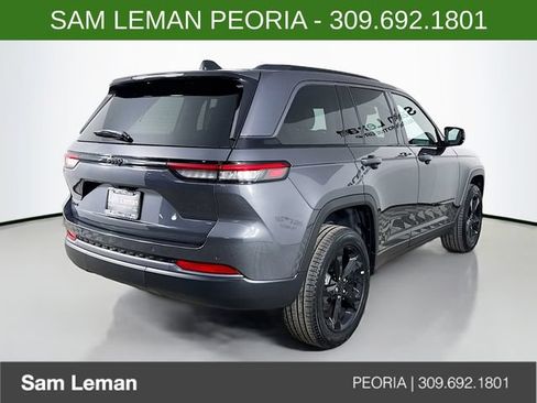 New 2026 Jeep Grand Cherokee Limited w/ Limited Altitude Package AWD/4WD image 7