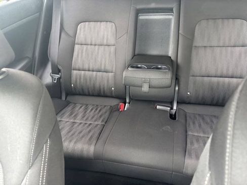 Used 2022 Kia Sportage LX FWD image 28