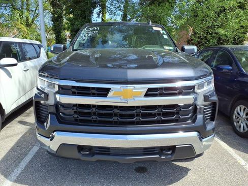 Used 2022 Chevrolet Silverado 1500 LT image 2