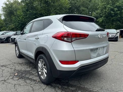 Used 2018 Hyundai Tucson SE FWD image 3