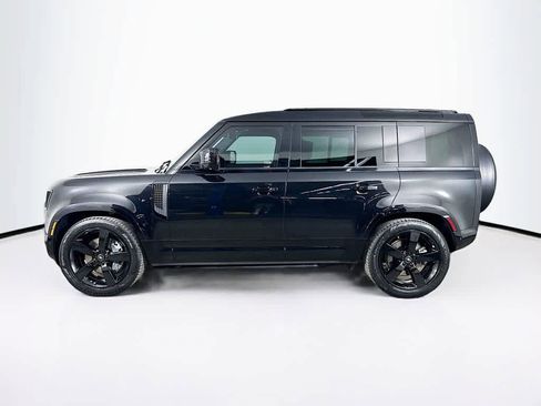 Used 2024 Land Rover Defender 110 X-Dynamic SE AWD/4WD image 3