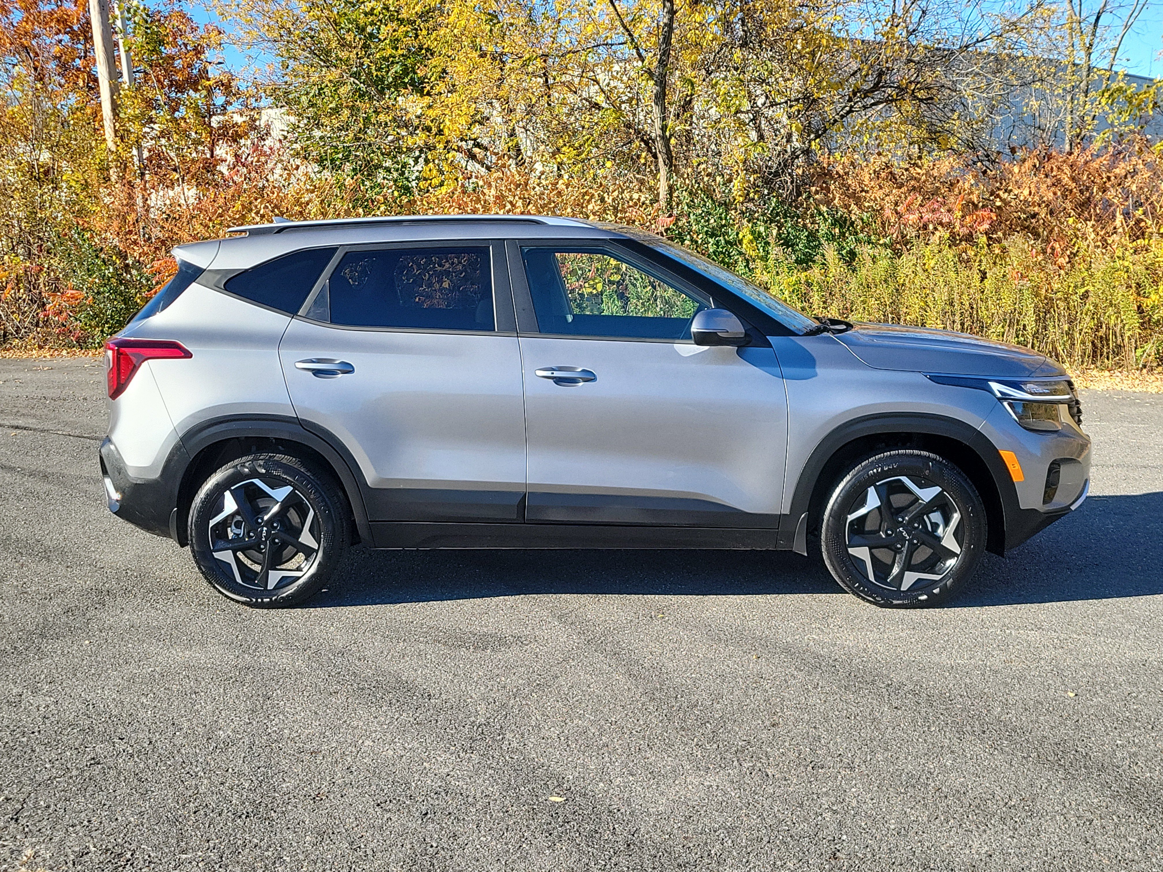 Used 2026 Kia Seltos S AWD/4WD image 4