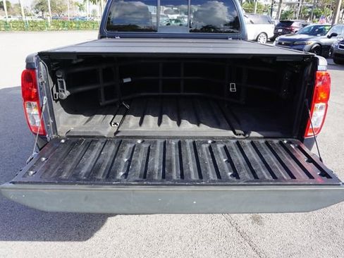 Used 2017 Nissan Frontier PRO-4X w/ Pro-4x Luxury Package image 12