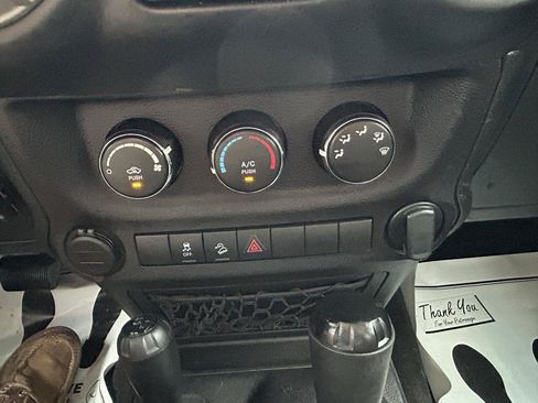 Used 2016 Jeep Wrangler Unlimited Sport w/ Max Tow Package AWD/4WD image 23