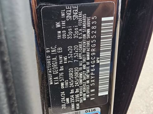 Used 2024 Kia Telluride S FWD image 32