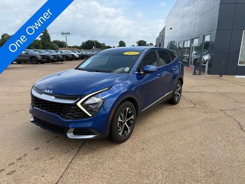 Used 2023 Kia Sportage EX FWD image 1