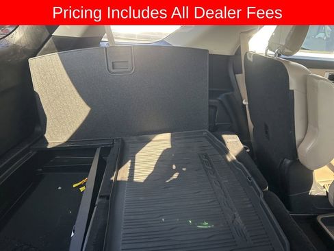 Used 2020 Ford Explorer XLT w/ Equipment Group 202A AWD/4WD image 5