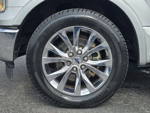 Certified 2017 Ford F150 Lariat image 10