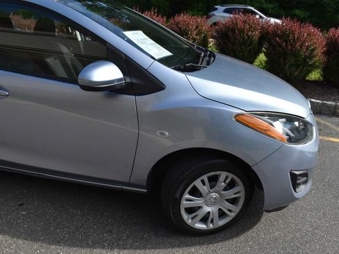 Used 2013 MAZDA MAZDA2 Sport FWD image 59