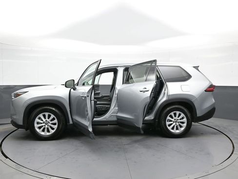 Certified 2025 Toyota Grand Highlander AWD image 44