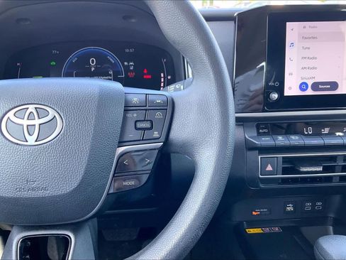 Used 2025 Toyota Camry LE FWD image 24