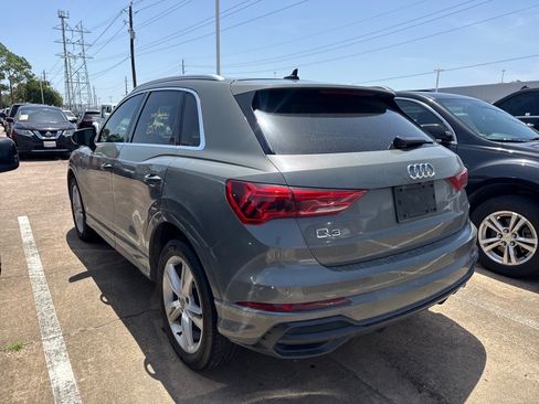 Used 2020 Audi Q3 2.0T Premium w/ Convenience Package AWD/4WD image 5