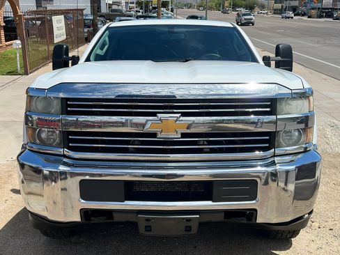 Used 2015 Chevrolet Silverado 2500 W/T AWD/4WD image 4